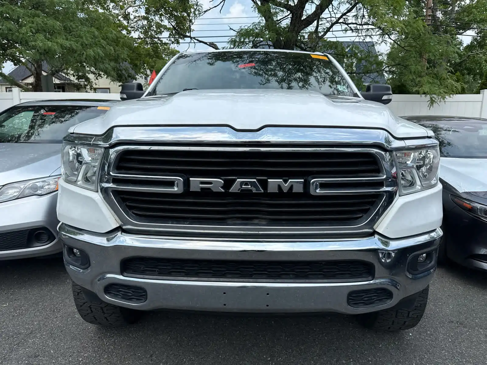 2021 RAM 1500 Big Horn/Lone Star 4x4 Crew Cab 5'7's photo