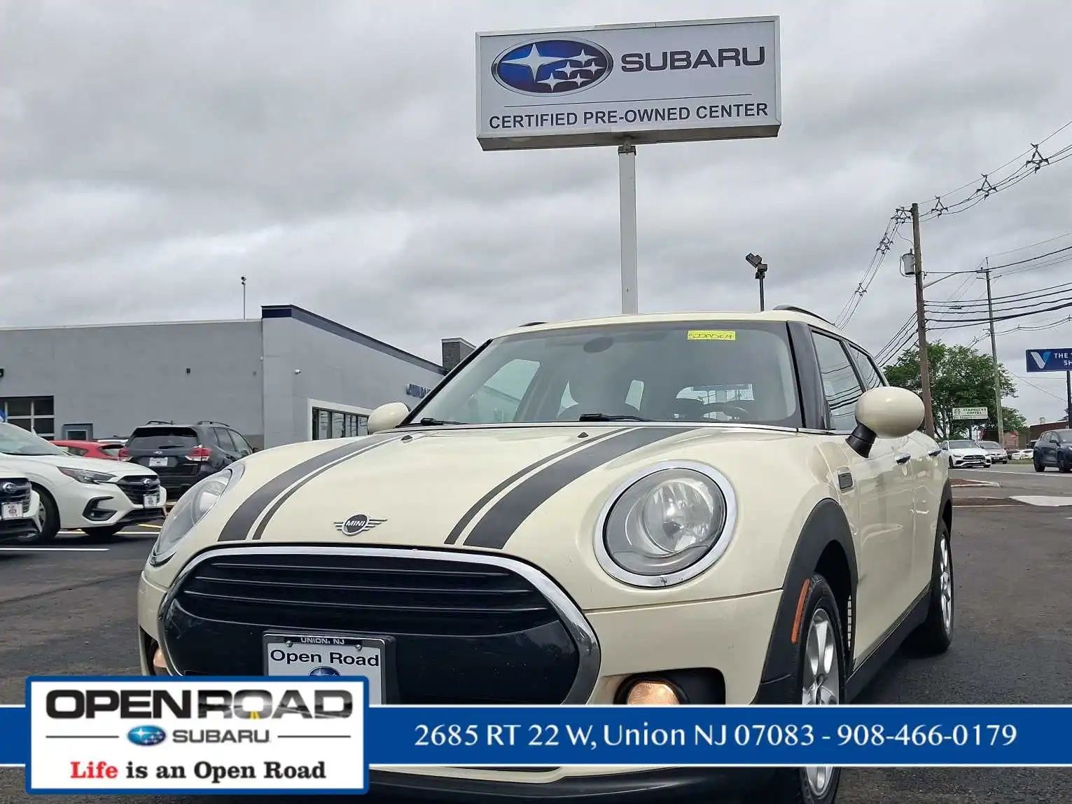 2019 MINI Clubman Cooper ALL4 Signature's photo