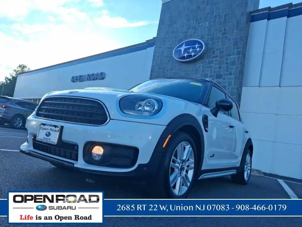 2017 MINI Countryman ALL4's photo