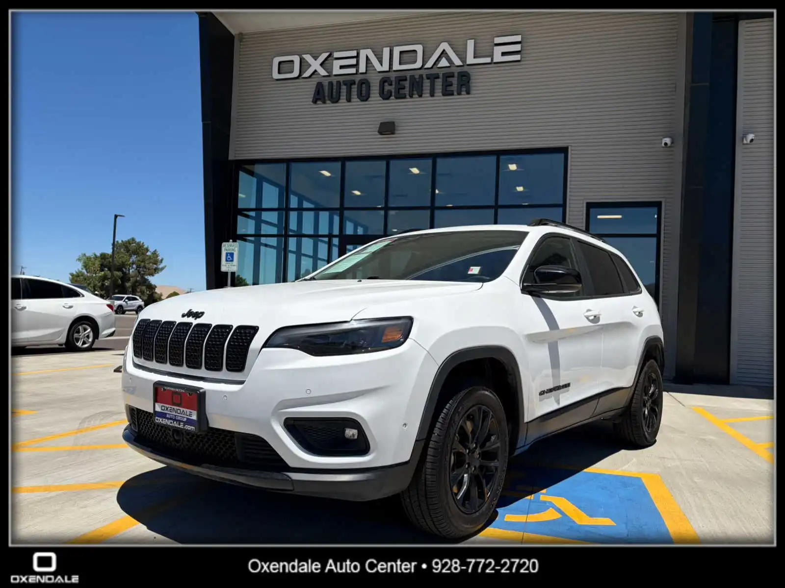 2023 Jeep Cherokee Altitude Lux 4X4's photo
