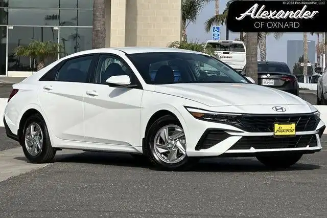 2026 Hyundai Elantra 2.0 SE IVT's photo