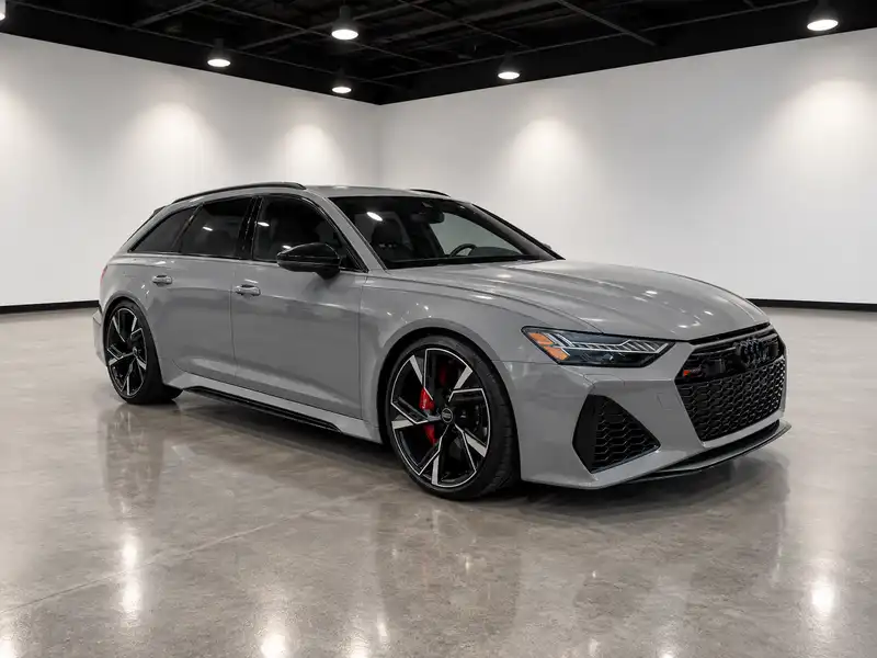 2022 Audi RS 6 Avant Base's photo
