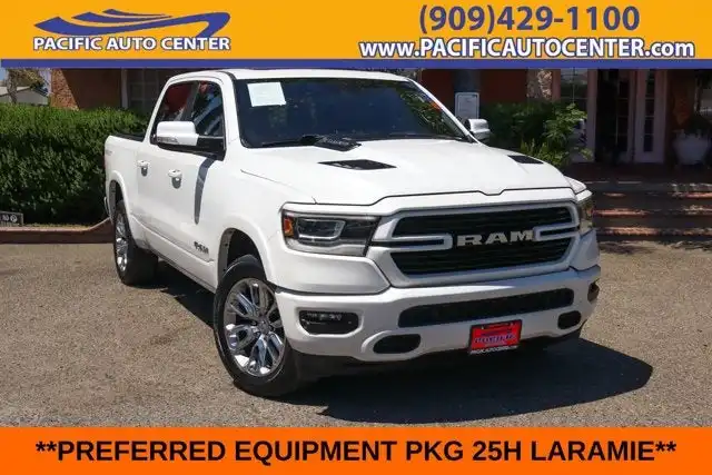 2022 RAM 1500 Laramie 4x4 Crew Cab 5'7's photo