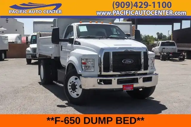 2022 Ford F-650's photo
