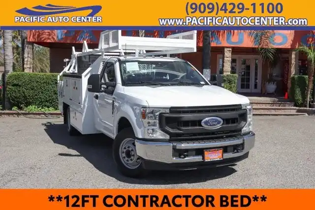 2022 Ford F-350 XL Regular Cab DRW 169 in's photo