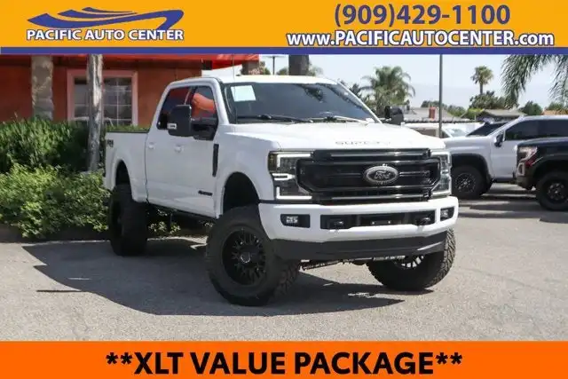2019 Ford F-250 XLT 4x4 Crew Cab 6-3/4' Box's photo