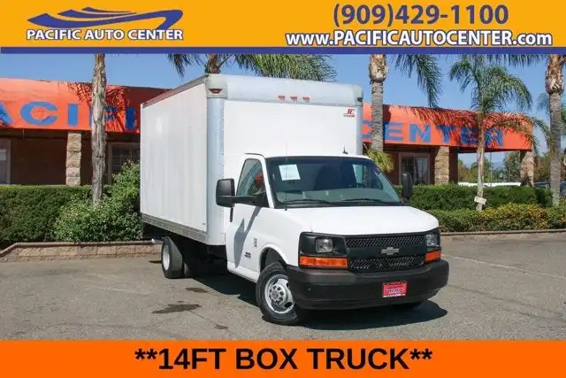 2014 Chevrolet Express 4500 159" WB Diesel's photo