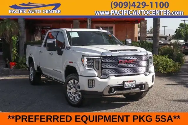 2022 GMC Sierra 4WD Crew Cab Standard Box Denali's photo
