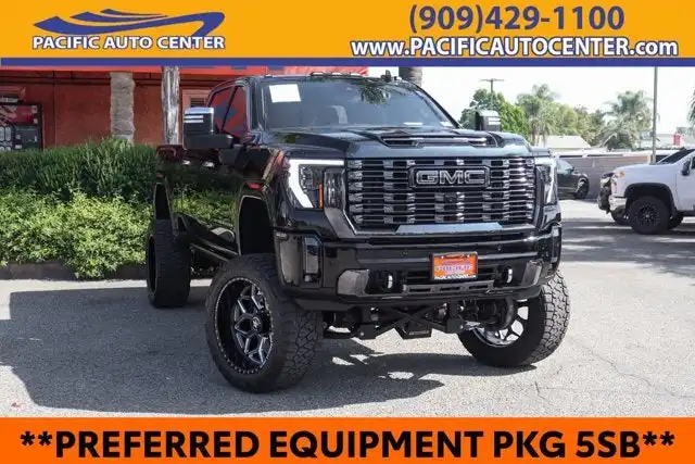 2024 GMC Sierra 4WD Crew Cab Long Box Denali Ultimate's photo