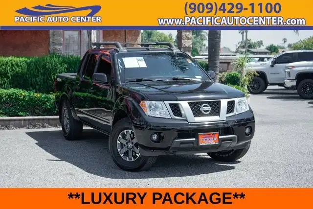 2018 Nissan Frontier 4.0 PRO-4X Crew Cab 4X4 AT's photo