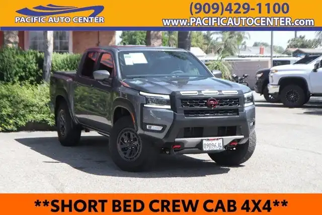 2025 Nissan Frontier PRO-4X Crew Cab 4X4's photo