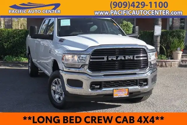 2021 RAM 3500 Big Horn 4WD Crew Cab LWB's photo