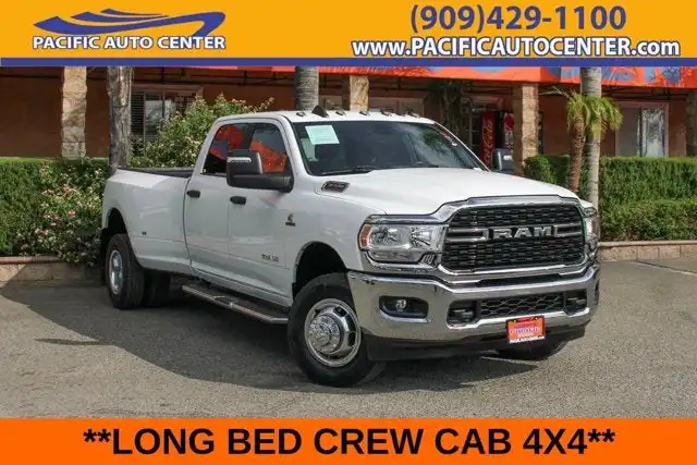 2023 RAM 3500 Big Horn 4X4 Crew Cab LWB's photo