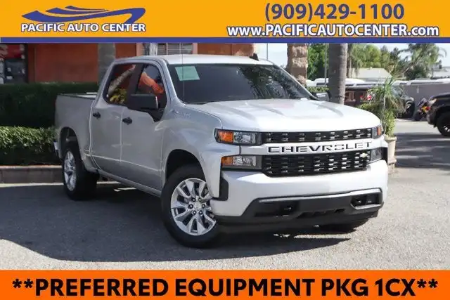 2022 Chevrolet Silverado 1500 Custom Crew Cab Short Box's photo