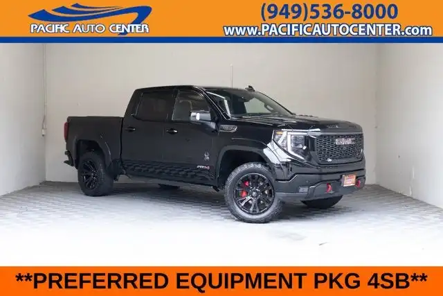 2022 GMC Sierra 4WD Crew Cab Short Box AT4's photo