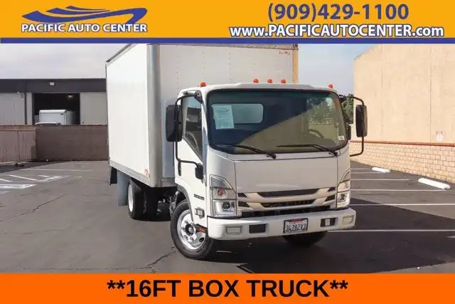 2024 Isuzu NPR-HD's photo
