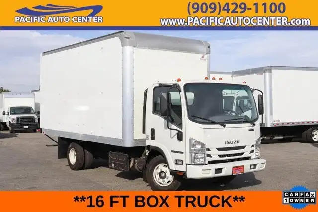 2019 Isuzu NPR-HD's photo