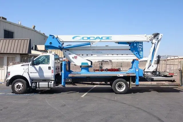 2019 Ford F-650 Base SD photo 4