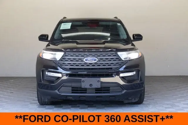 2024 Ford Explorer XLT 4WD photo 5