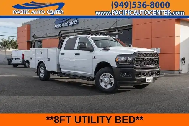 2024 RAM 3500 Tradesman 4X4 Crew Cab's photo