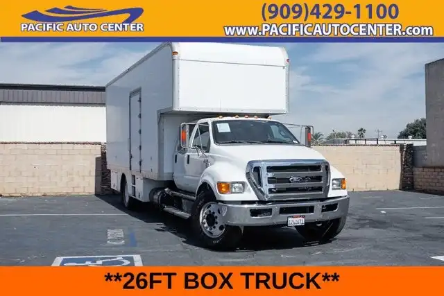 2015 Ford F-650 XLT SD's photo