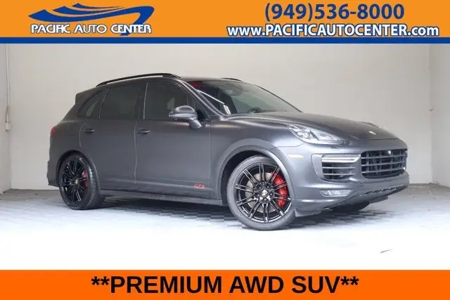 2017 Porsche Cayenne GTS photo 1