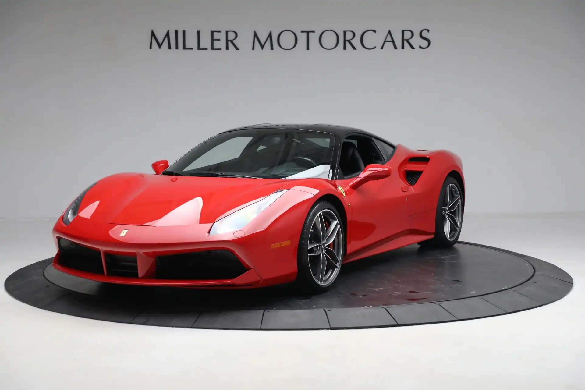 2018 Ferrari 488 Base's photo