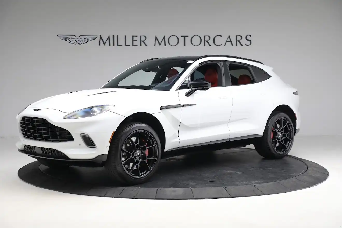 2021 Aston Martin DBX 4.0 V8 AWD's photo