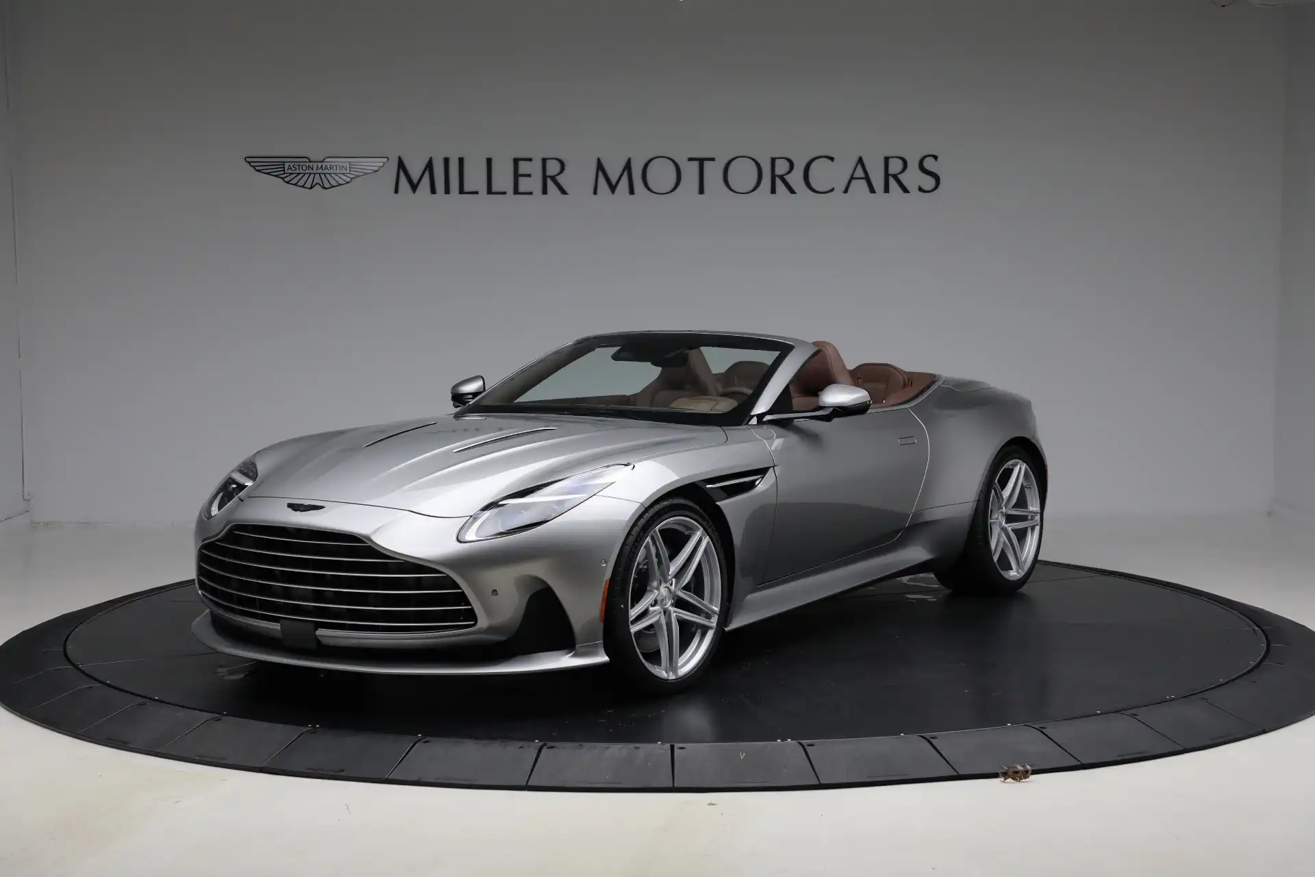 2026 Aston Martin DB12 Volante's photo