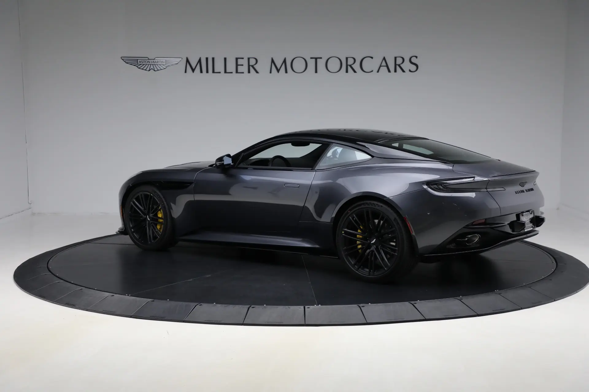 2026 Aston Martin DB12 Coupe photo 4