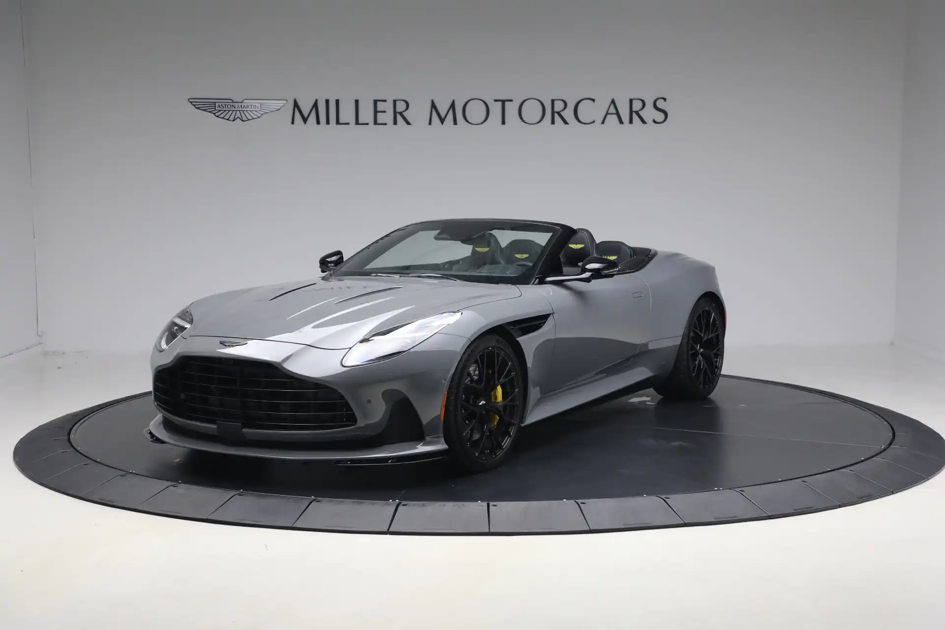 2026 Aston Martin DB12 Volante's photo