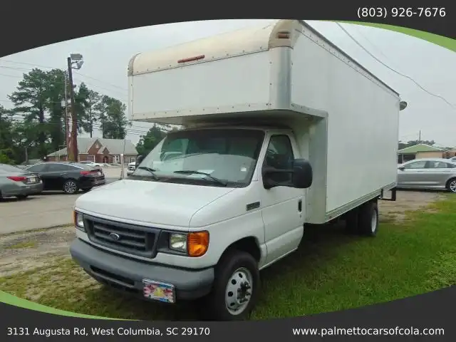 2007 Ford E-Series's photo