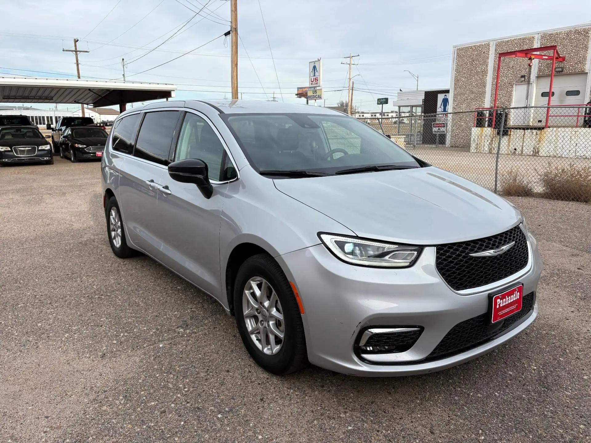 2024 Chrysler Pacifica Touring L photo 5