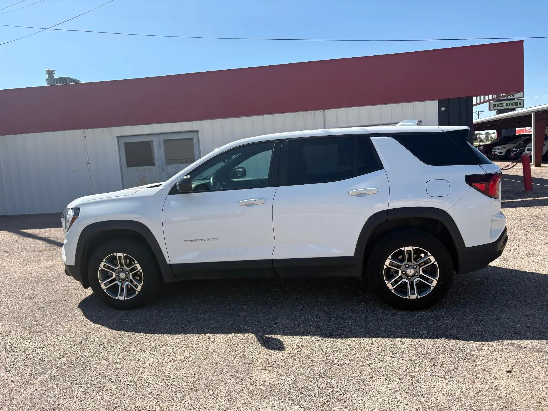 2025 GMC Terrain Elevation AWD photo 4