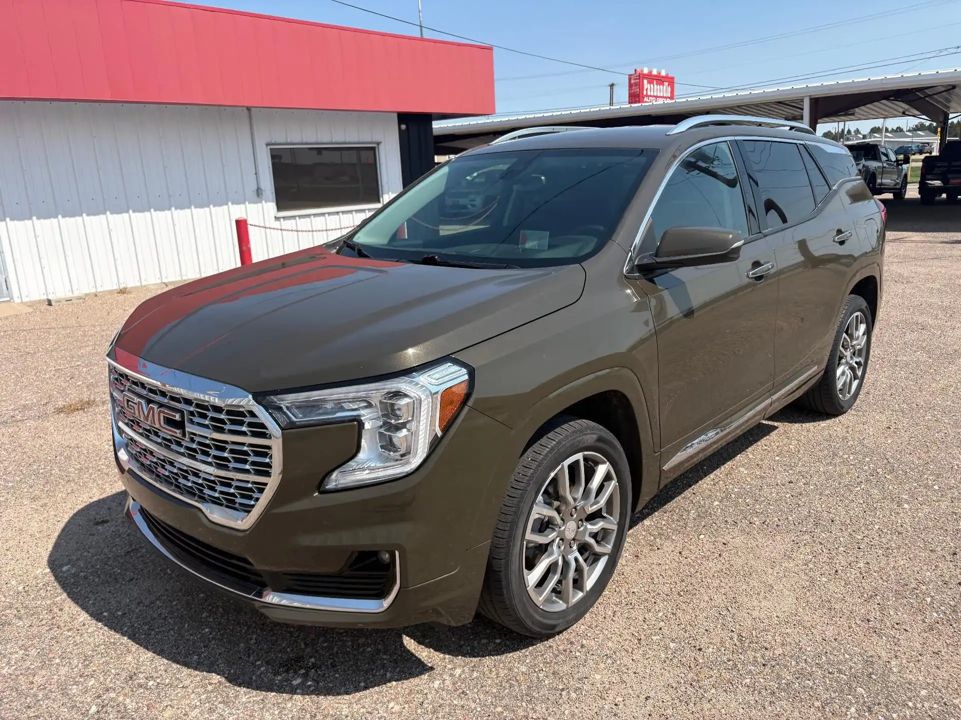 2023 GMC Terrain Denali AWD's photo