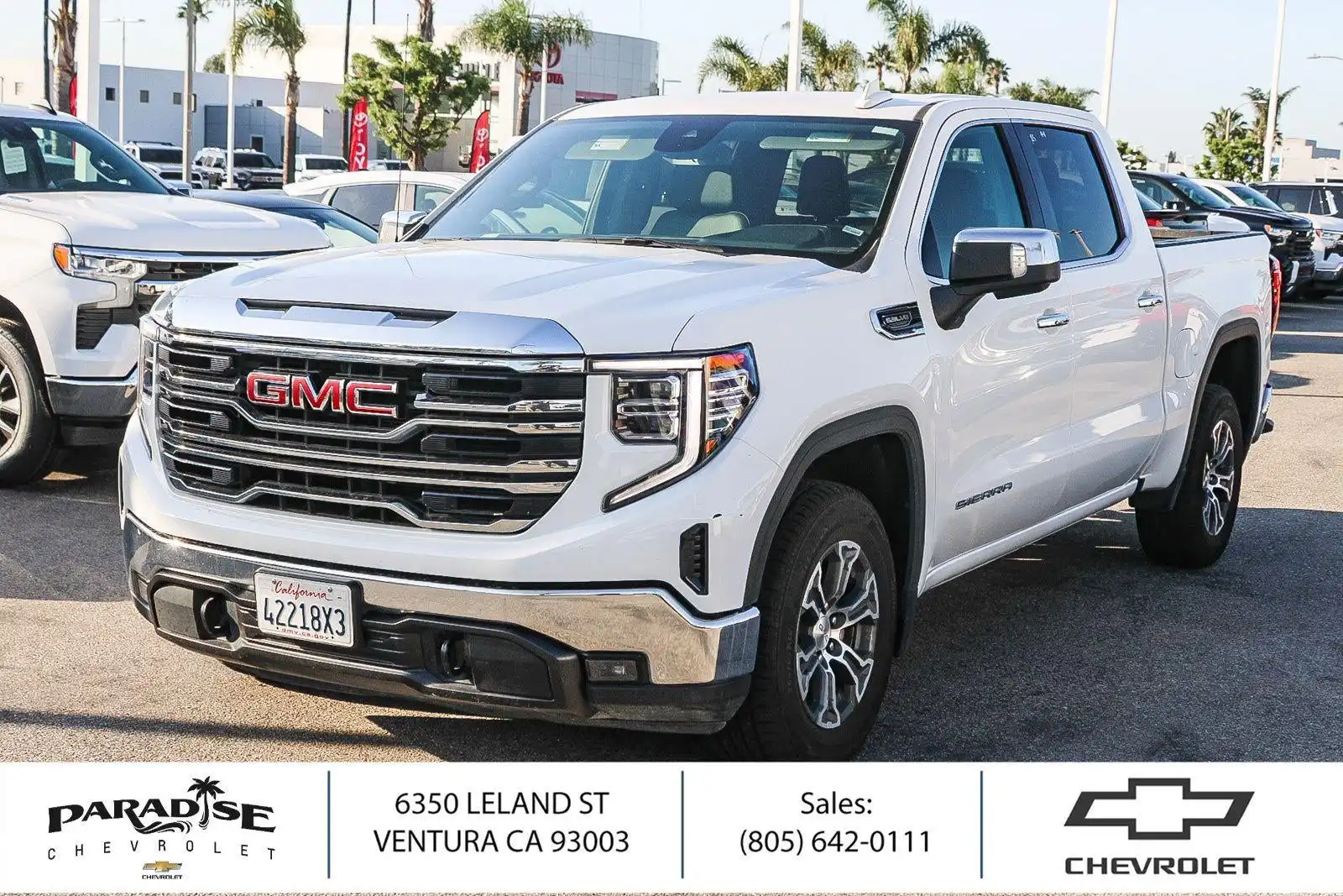 2025 GMC Sierra SLT 2WD Crew Cab Short Box's photo