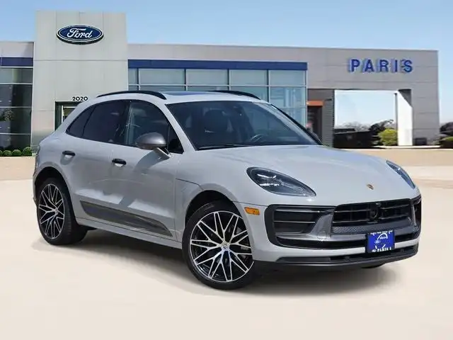 2023 Porsche Macan T's photo