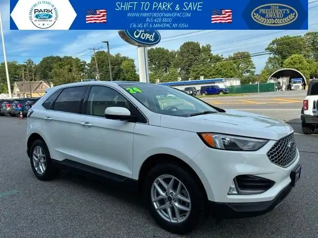 2024 Ford Edge SEL AWD's photo