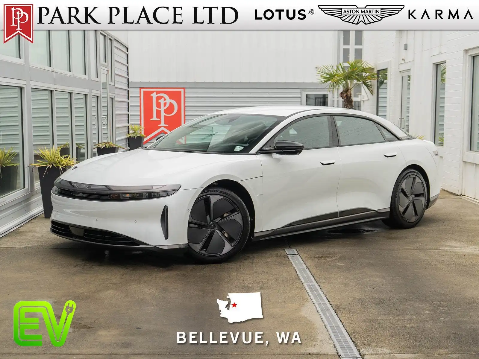 2024 Lucid Air Touring's photo