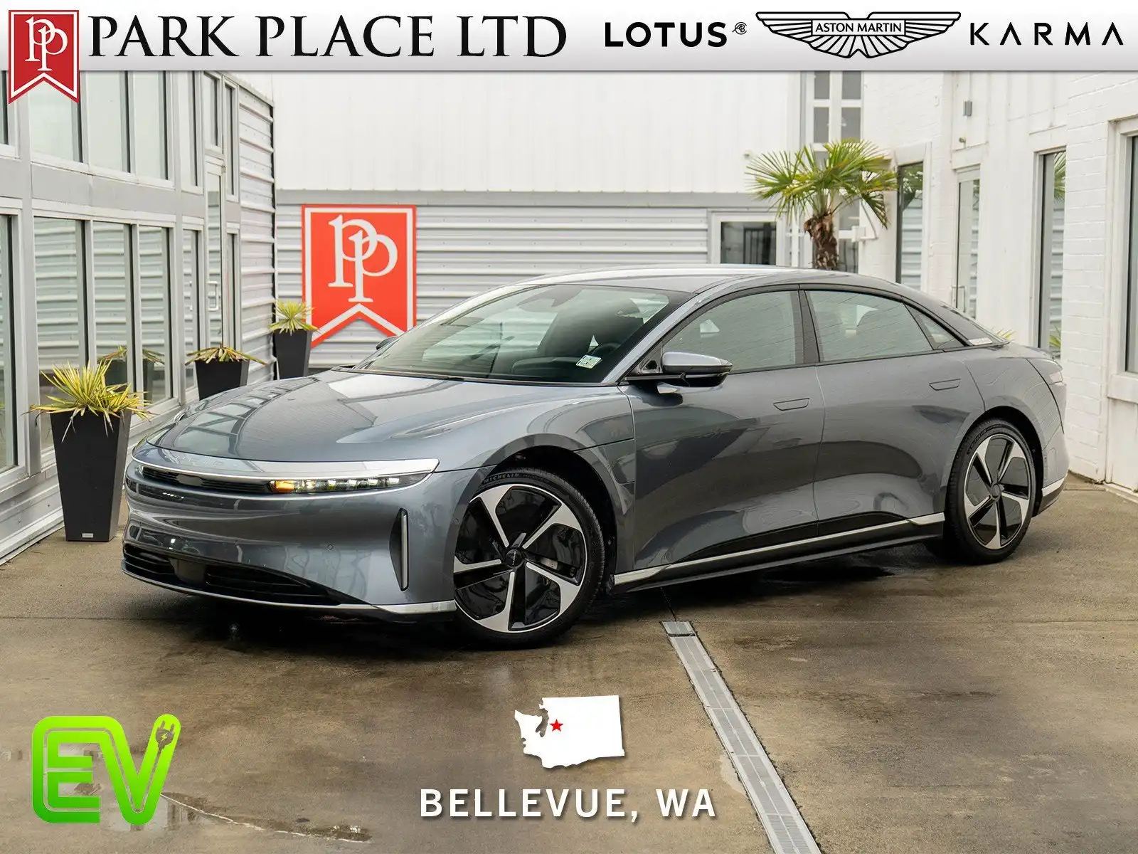 2024 Lucid Air Touring's photo