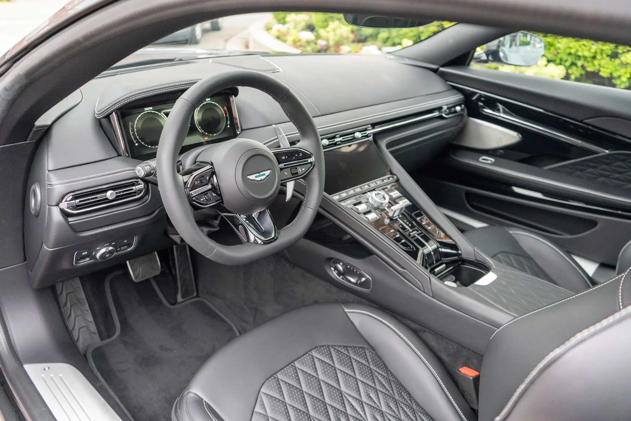 2026 Aston Martin DB12 Coupe photo 3