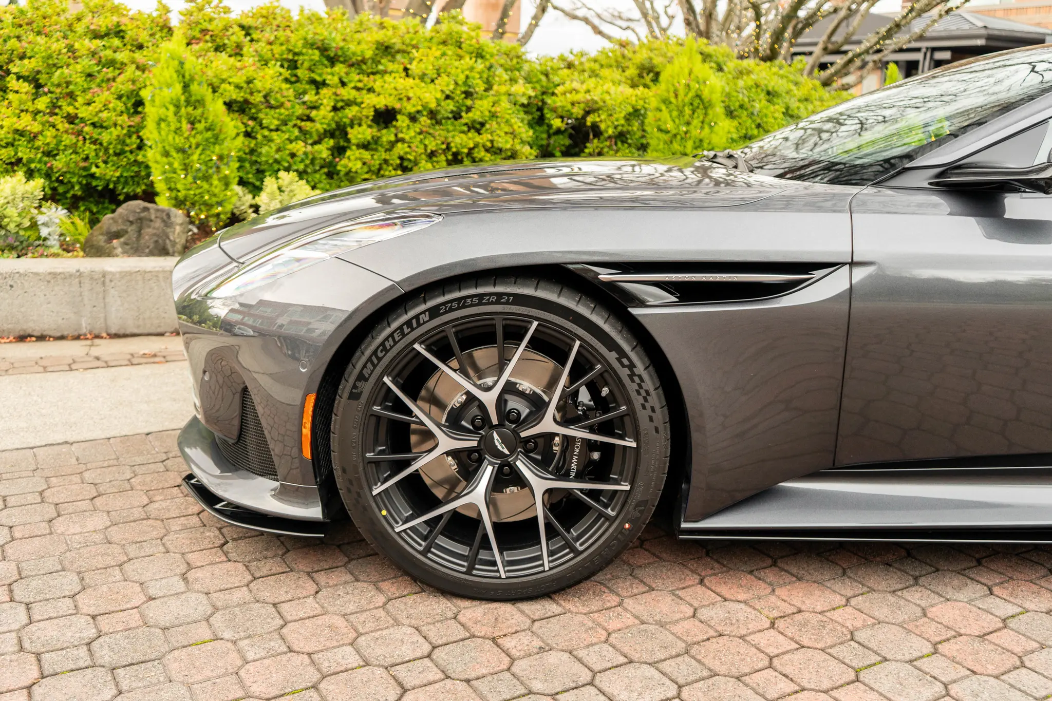 2026 Aston Martin DB12 Coupe photo 4