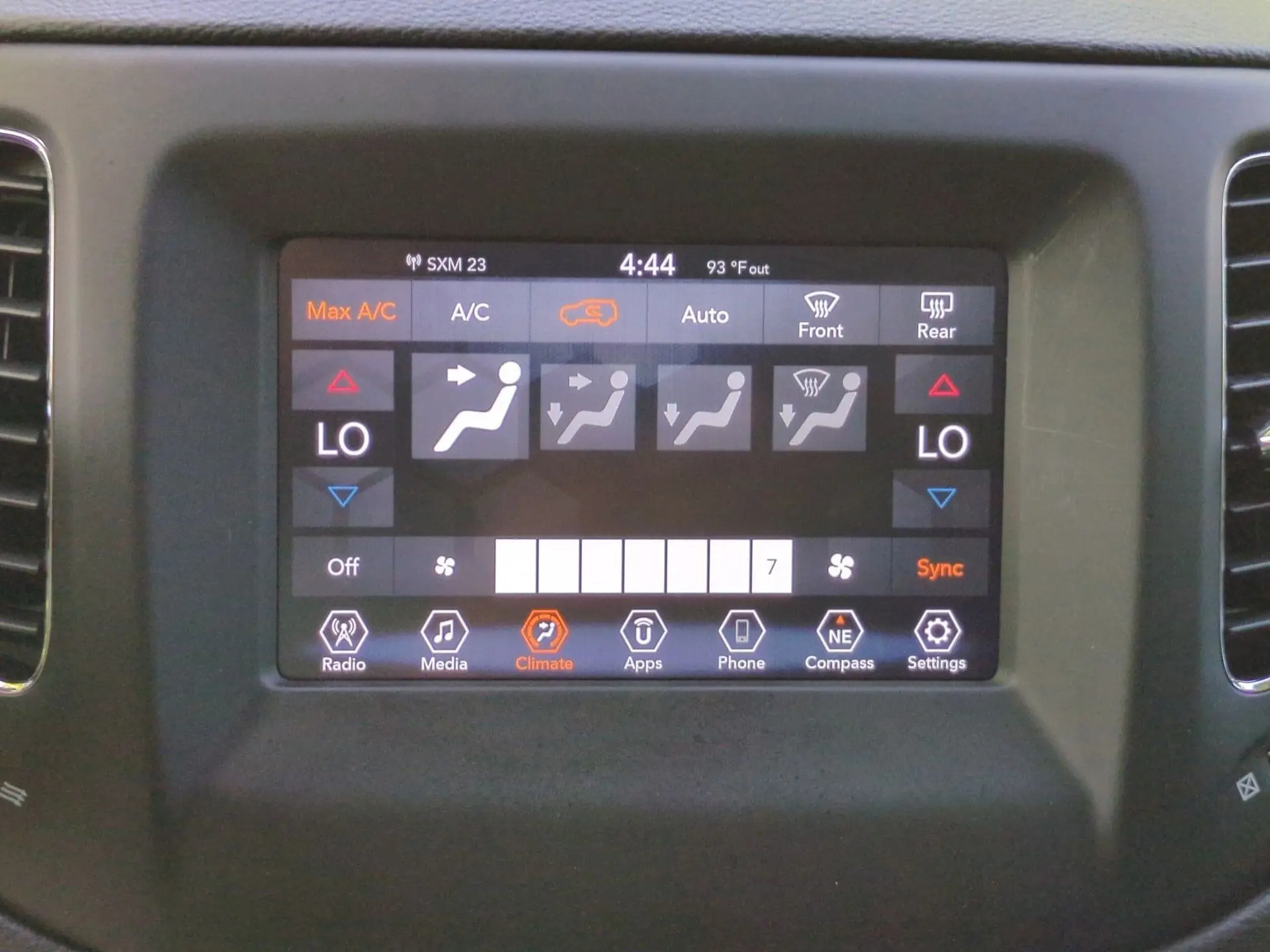 2019 Jeep Compass Latitude 4X4 photo 3