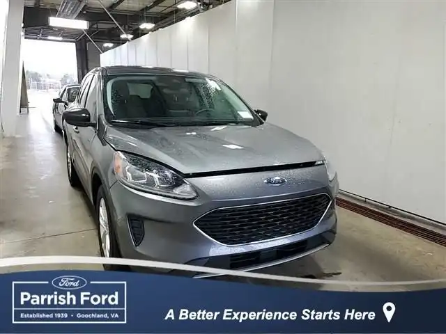 2022 Ford Escape SE FWD's photo