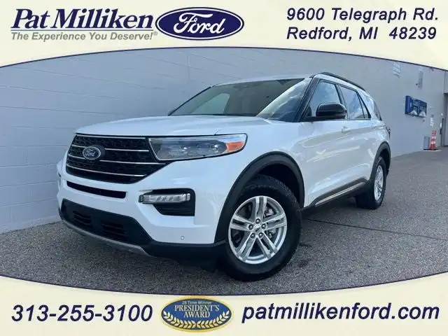2023 Ford Explorer XLT 4WD's photo