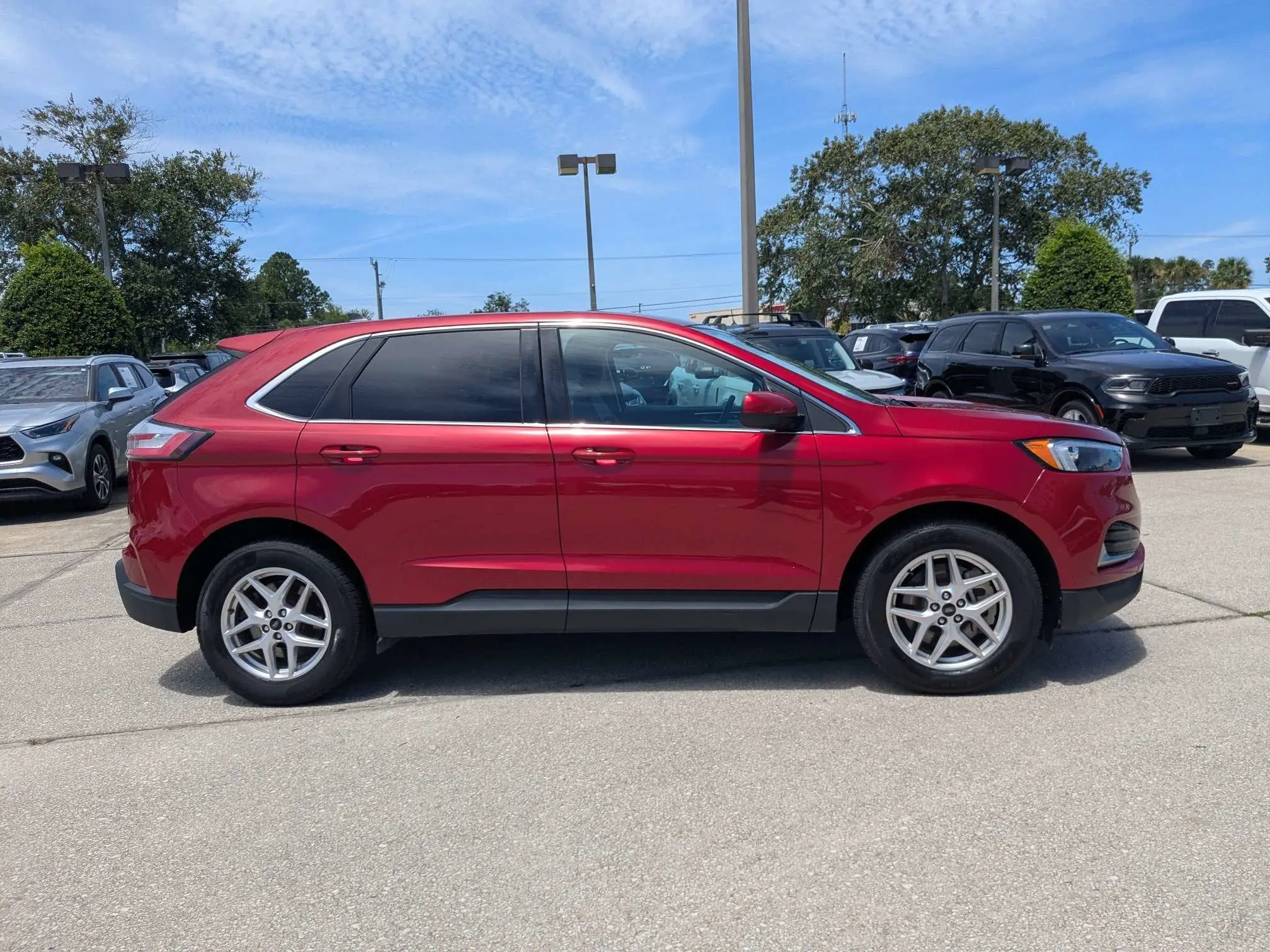 2024 Ford Edge SEL AWD photo 3