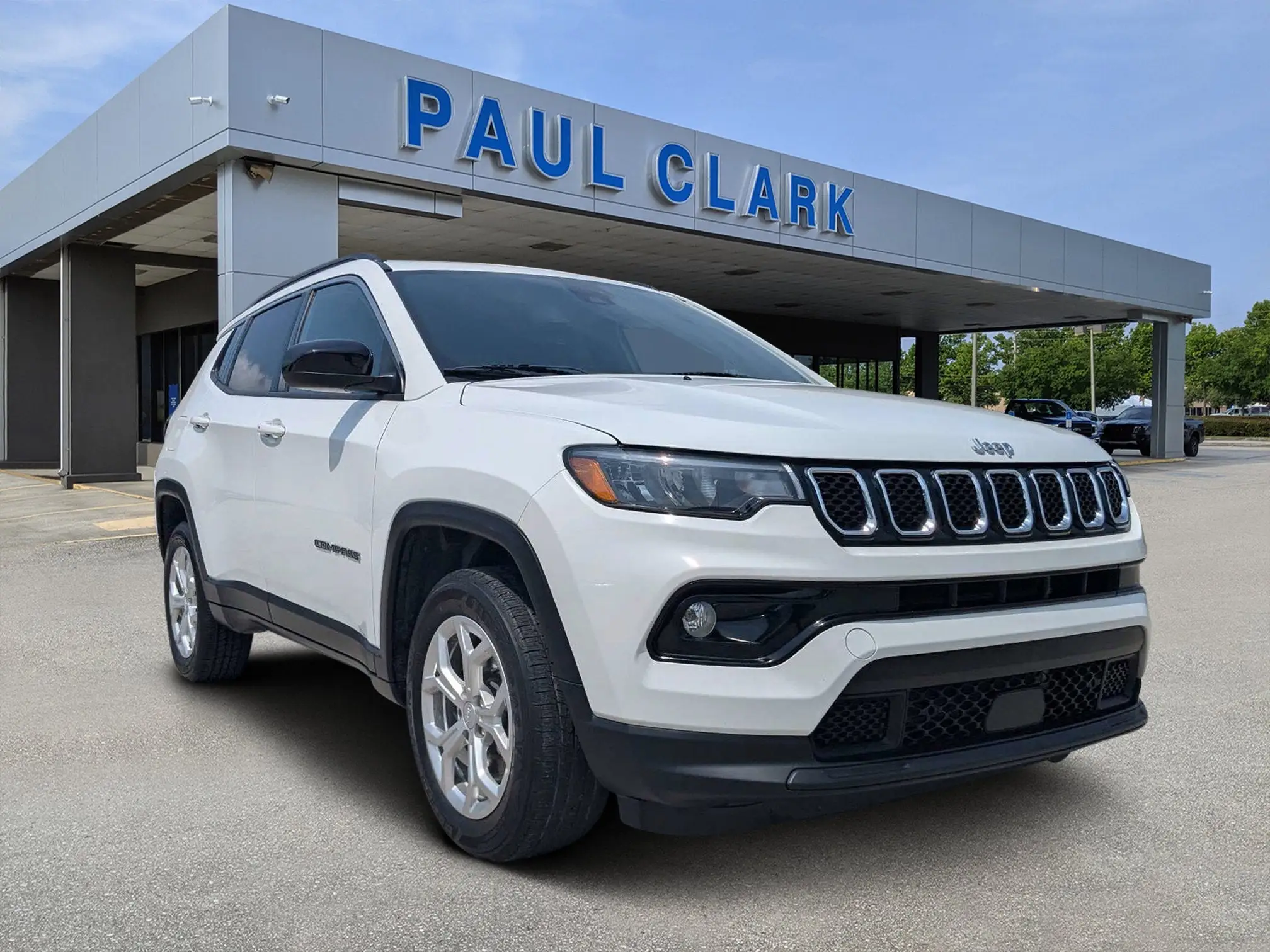 2024 Jeep Compass Latitude 4X4 photo 1