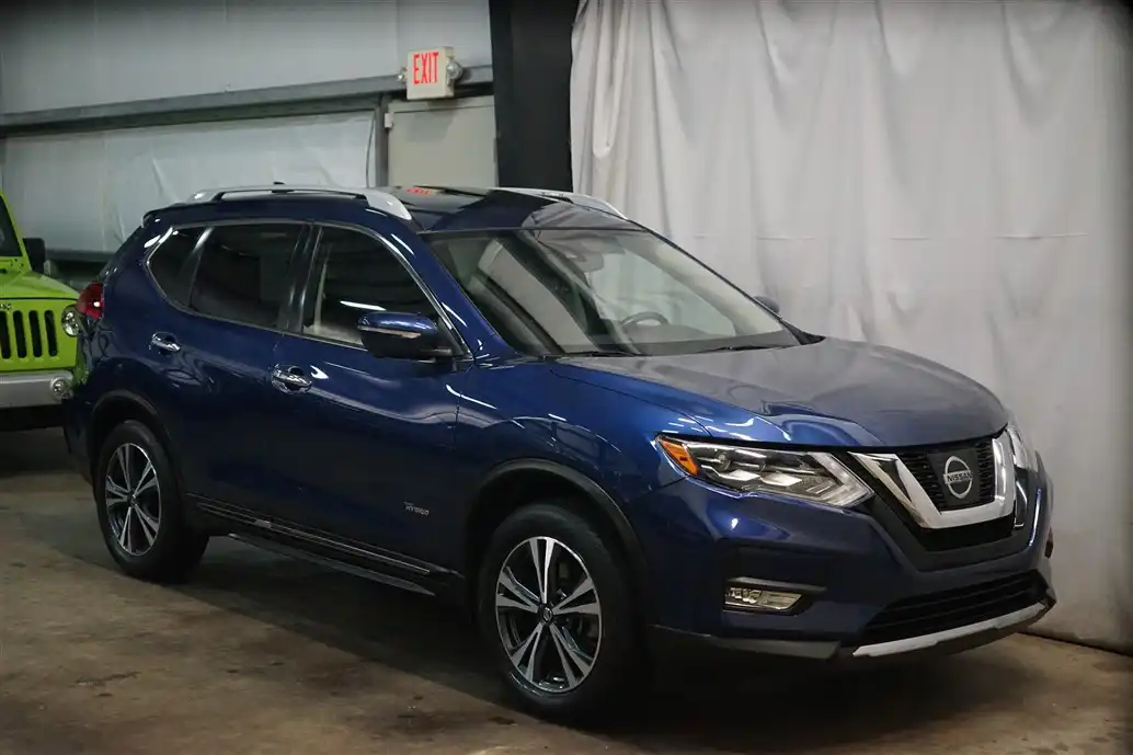 2017 Nissan Rogue SL Hybrid AWD's photo