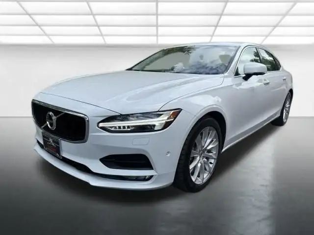 2018 Volvo S90 T6 Momentum AWD's photo