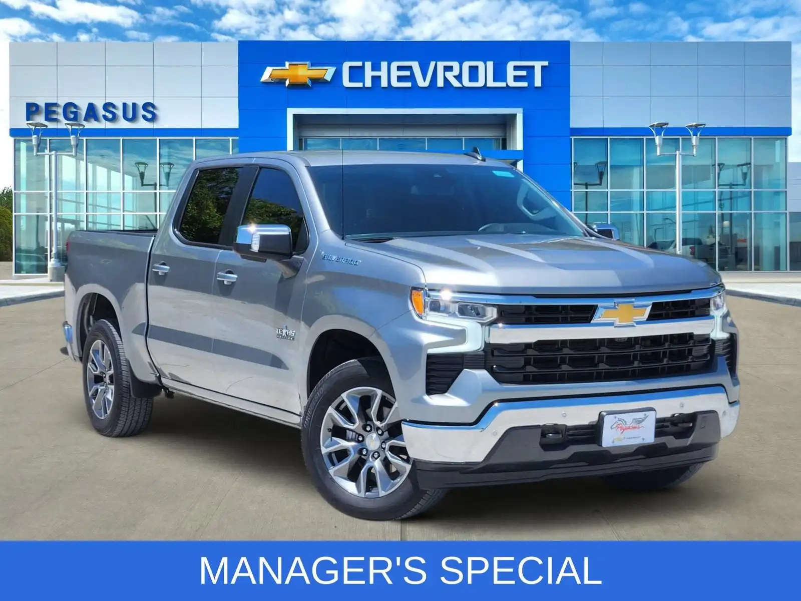 2024 Chevrolet Silverado 1500 LT Crew Cab Short Box's photo